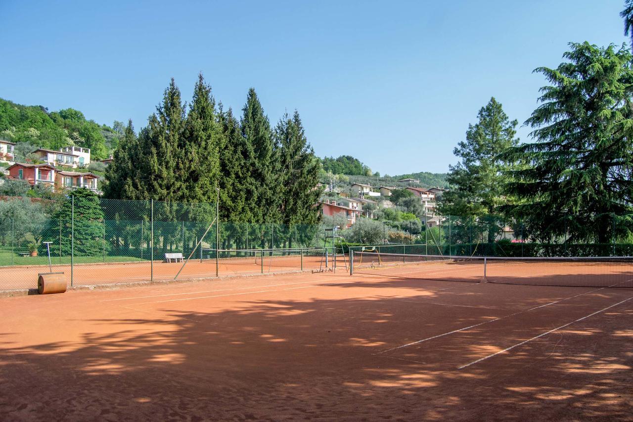 Residence Liana Albisano Torri Del Benaco Dış mekan fotoğraf