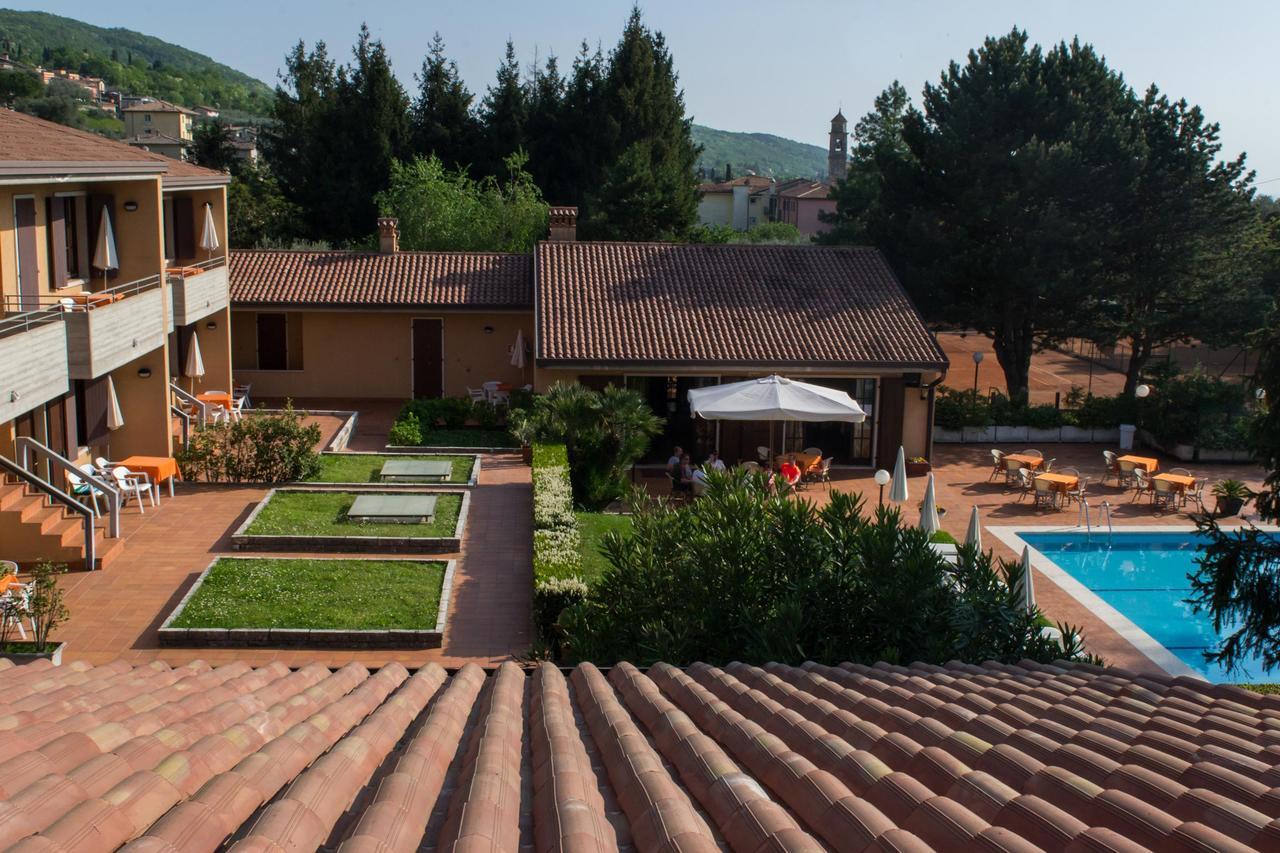 Residence Liana Albisano Torri Del Benaco Dış mekan fotoğraf