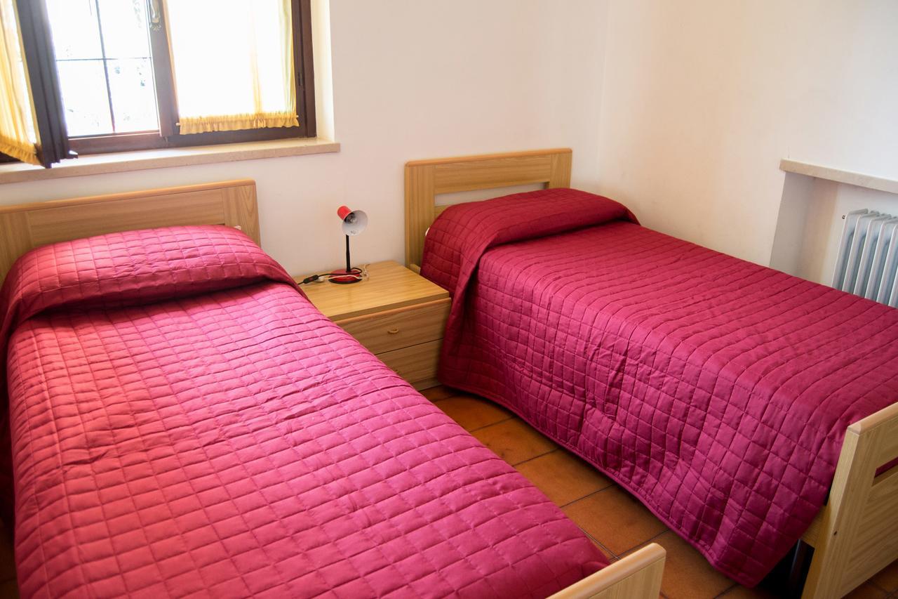Residence Liana Albisano Torri Del Benaco Dış mekan fotoğraf