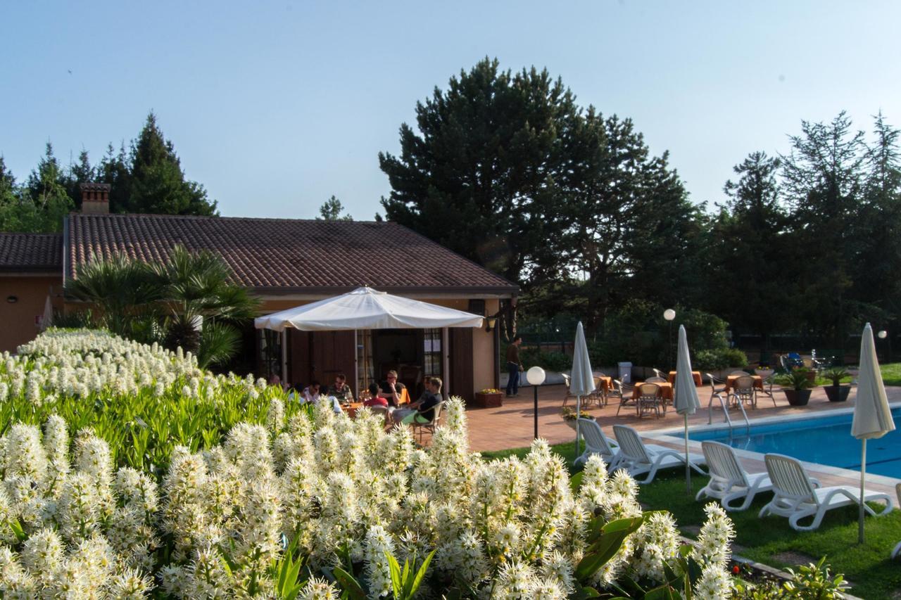 Residence Liana Albisano Torri Del Benaco Dış mekan fotoğraf